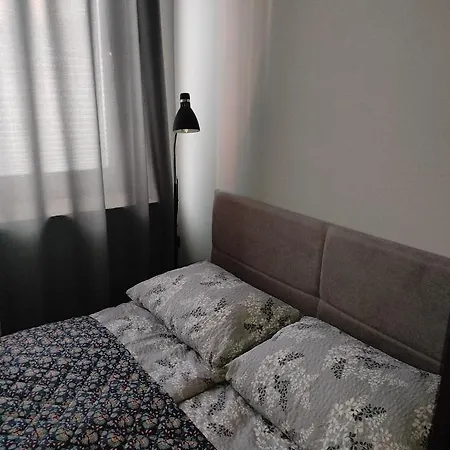 Rose Apartament Brwinow Exterior photo